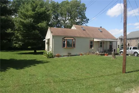 3827 View St, Cincinnati, OH 45244