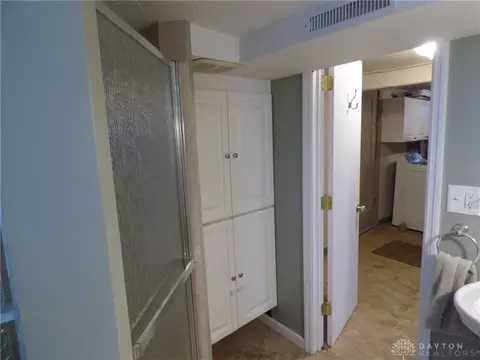 3323 De Forest Dr, Cincinnati, OH 45209 photo 32
