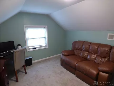 3323 De Forest Dr, Cincinnati, OH 45209 photo 23