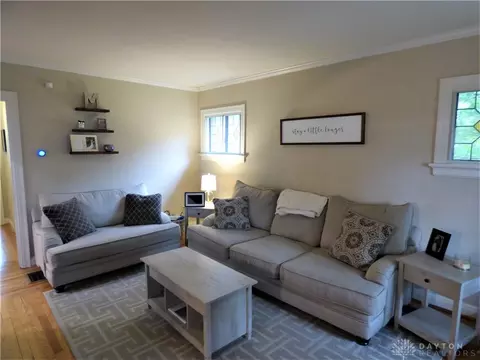 3323 De Forest Dr, Cincinnati, OH 45209 photo 6