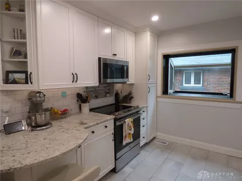 3323 De Forest Dr, Cincinnati, OH 45209 photo 34