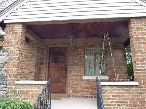 3323 De Forest Dr, Cincinnati, OH 45209 photo 3