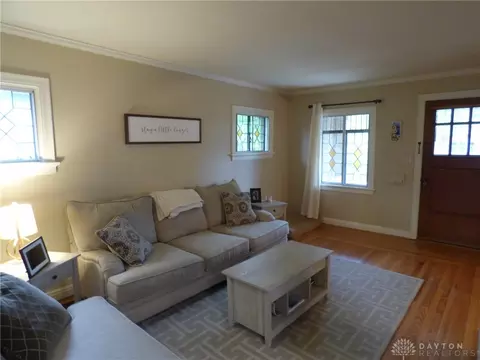 3323 De Forest Dr, Cincinnati, OH 45209 photo 5
