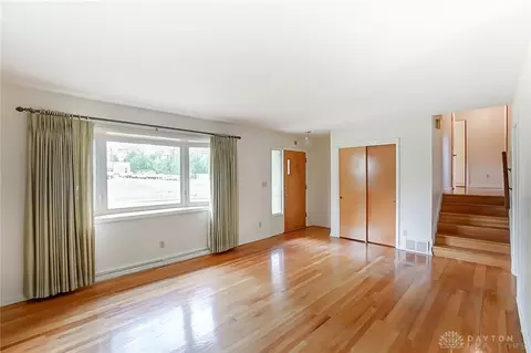 2352 Derr Rd, Springfield, OH 45503 photo 3