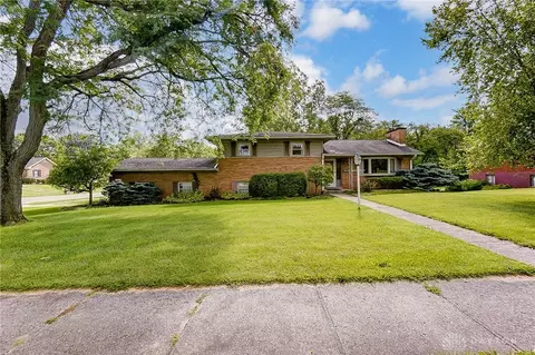 2352 Derr Rd, Springfield, OH 45503 photo 2