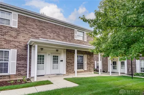 713 Clareridge Ln, Dayton, OH 45458