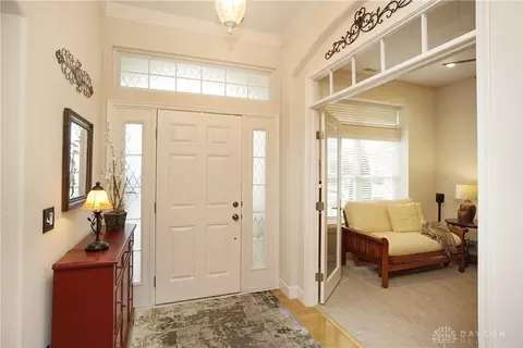 3523 Macpherson Pl, Cincinnati, OH 45245 photo 4