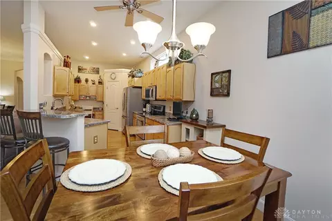 3523 Macpherson Pl, Cincinnati, OH 45245 photo 10