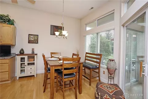 3523 Macpherson Pl, Cincinnati, OH 45245 photo 11