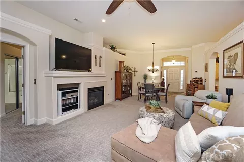 3523 Macpherson Pl, Cincinnati, OH 45245 photo 7