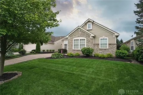 3523 Macpherson Pl, Cincinnati, OH 45245 photo 2