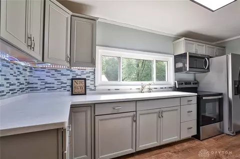 960 N Hampton Rd, Springfield, OH 45504 photo 13