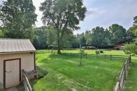960 N Hampton Rd, Springfield, OH 45504 photo 41