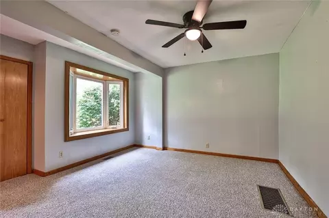 960 N Hampton Rd, Springfield, OH 45504 photo 16