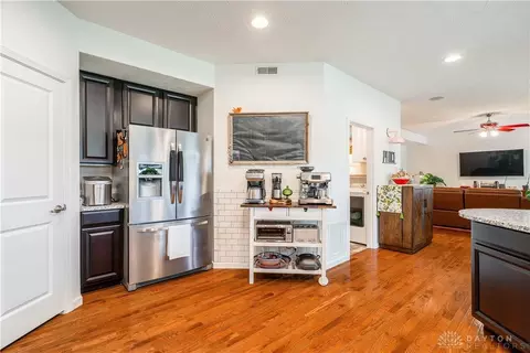 9761 Brooks Bend Ct, Centerville, OH 45458 photo 10