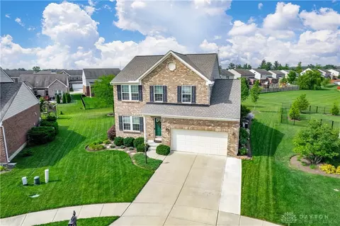 9761 Brooks Bend Ct, Centerville, OH 45458 photo 2