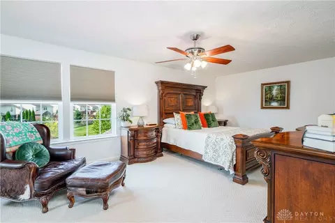 9761 Brooks Bend Ct, Centerville, OH 45458 photo 14