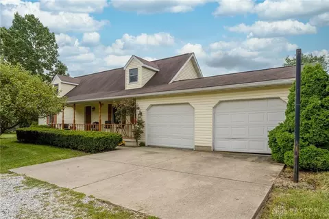 216 Ginghamsburg Rd, Tipp City, OH 45371