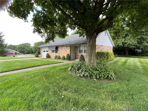 2255 Manhattan Blvd, Springfield, OH 45504 photo 9