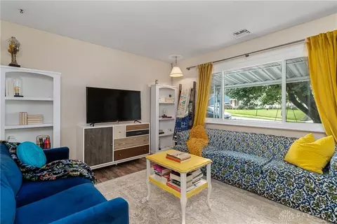 133 E Doris Dr, Fairborn, OH 45324 photo 6