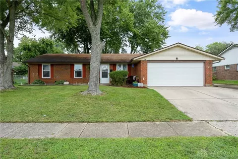 6761 Locustview Dr, Dayton, OH 45424