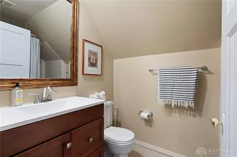 135 Canterbury Dr, Dayton, OH 45429 photo 19