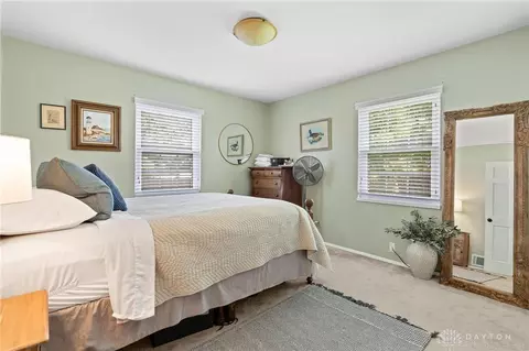 135 Canterbury Dr, Dayton, OH 45429 photo 11