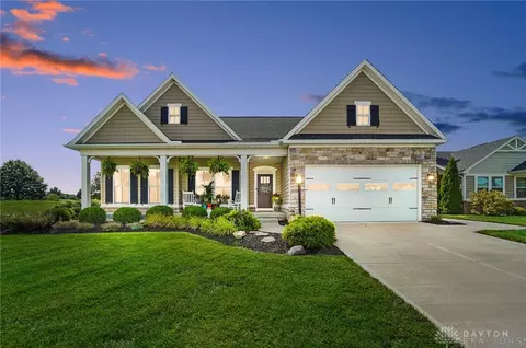 1293 Senna St, Tipp City, OH 45371
