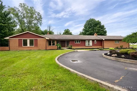 3950 Stony Hollow Rd, Dayton, OH 45417