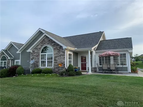 163 Abbey Dr, Springboro, OH 45066