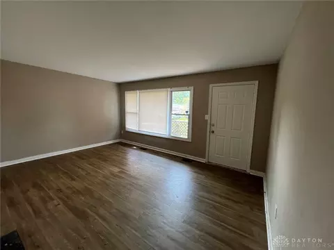 2568 Adams Rd, Cincinnati, OH 45231 photo 3
