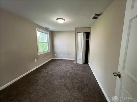 2568 Adams Rd, Cincinnati, OH 45231 photo 9