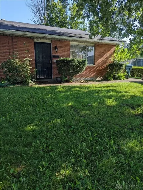 4707 Stratsburg Dr, Dayton, OH 45417