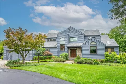 3615 Tiffany Ridge Ln, Blue Ash, OH 45241