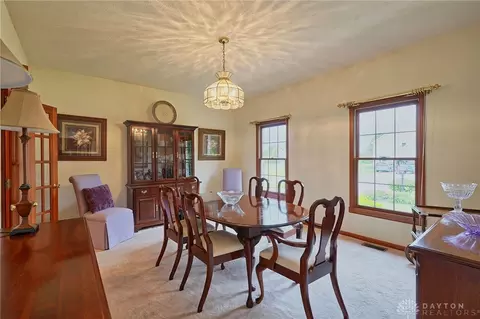 4127 Tree Line Ave, Springfield, OH 45502 photo 9