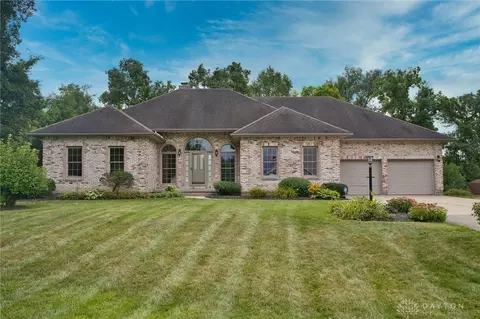 4127 Tree Line Ave, Springfield, OH 45502