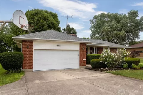 899 Old Springfield Rd, Vandalia, OH 45377