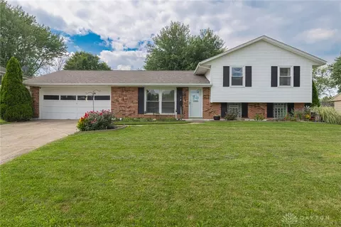 2901 Nauset St, Springfield, OH 45503