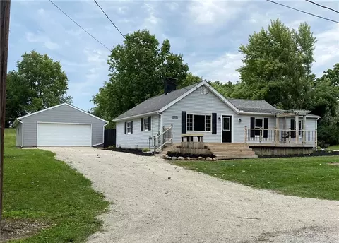 1314 N Clayton Rd, Brookville, OH 45309