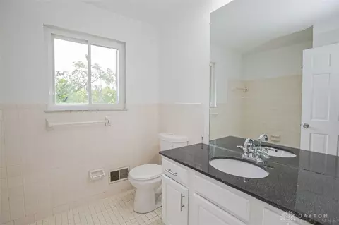 1124 Gracewind Ct, Cincinnati, OH 45231 photo 12