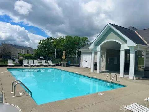 2419 Buddleia Ct #9-F, Cincinnati, OH 45239 photo 34