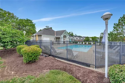 2419 Buddleia Ct #9-F, Cincinnati, OH 45239 photo 35