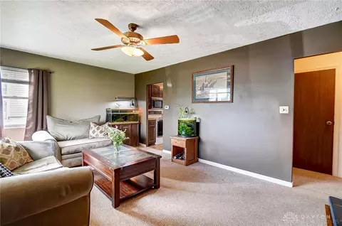 2841 Acosta St, Kettering, OH 45420 photo 6
