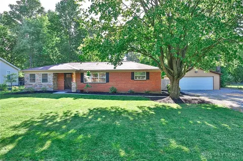 5720 Linda Way Dr, Milford, OH 45150