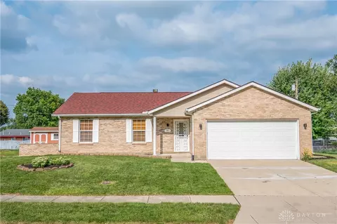 761 Fairgrove Way, Dayton, OH 45426