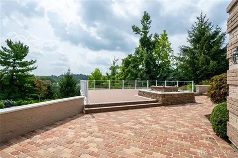 2868 Alpine Ter, Cincinnati, OH 45208 photo 35