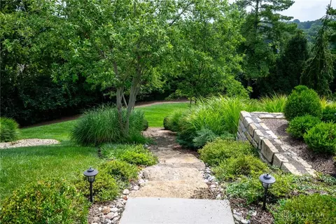 2868 Alpine Ter, Cincinnati, OH 45208 photo 34