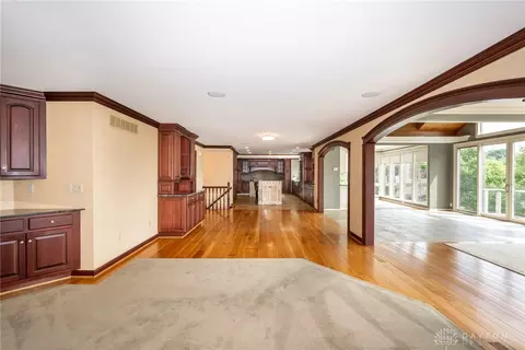 2868 Alpine Ter, Cincinnati, OH 45208 photo 10