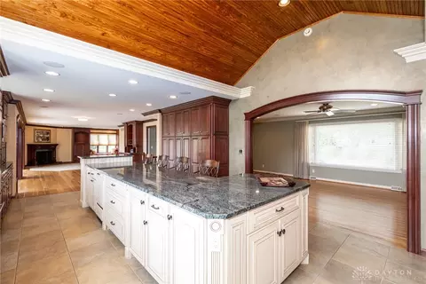 2868 Alpine Ter, Cincinnati, OH 45208 photo 6