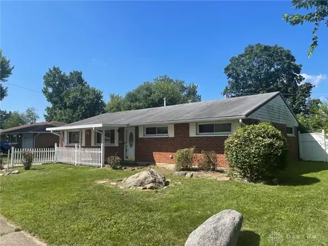 6672 Celestine St, Dayton, OH 45424